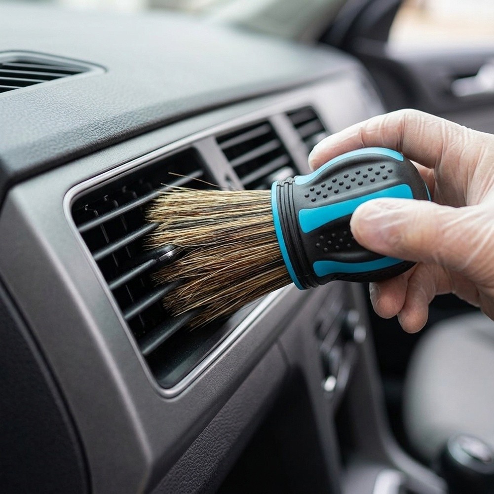 فرشاة تنظيف داخلية للسيارات، م - مراجعة Dirt Brush Interior وسعره